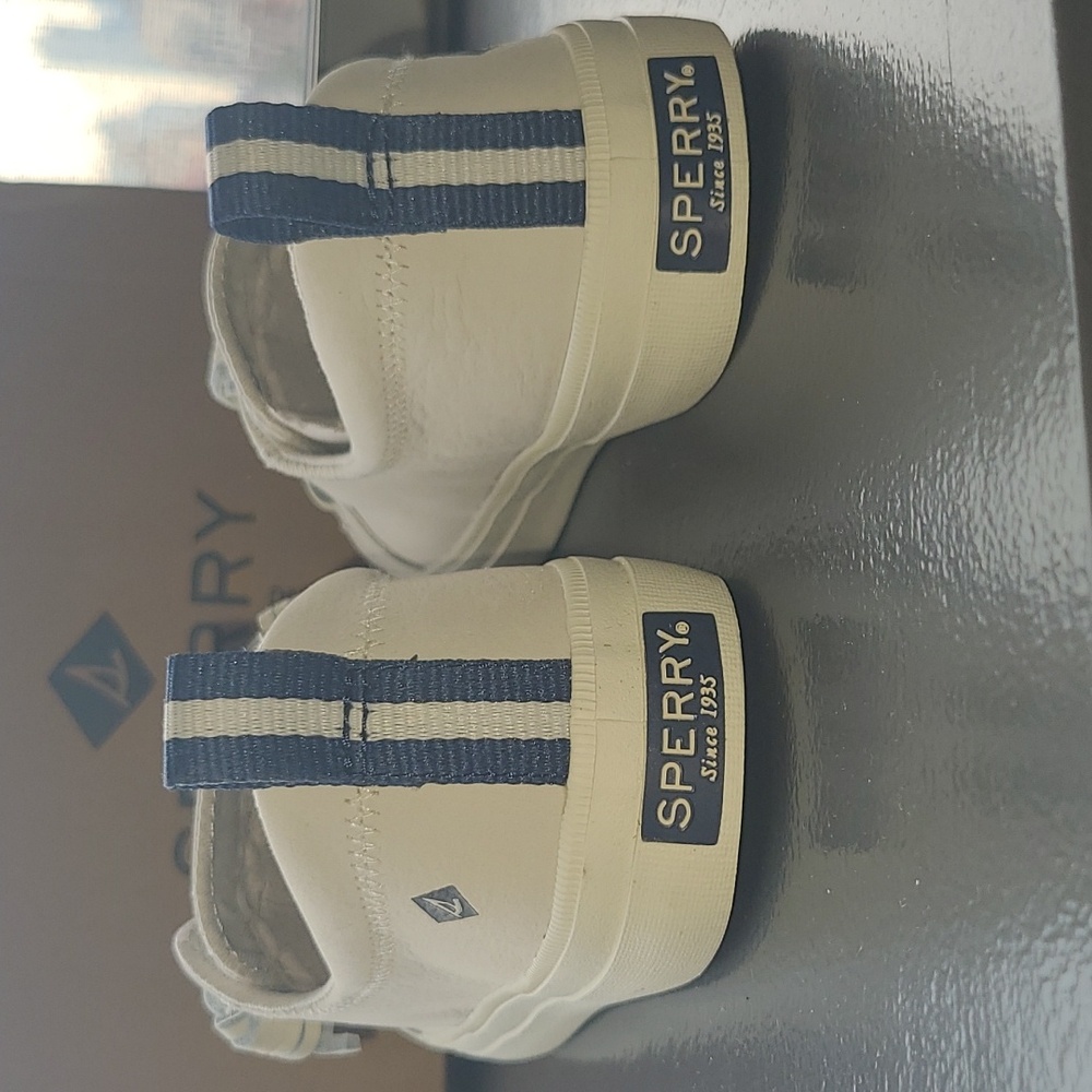 SPERRY Leather Sneakers - Picture 12 of 12